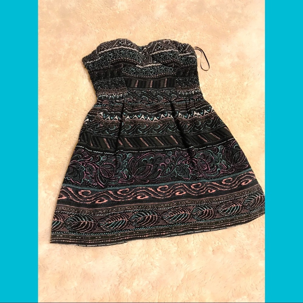 American eagle strapless pattern dress